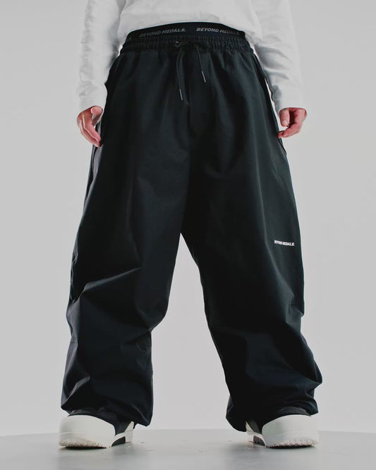 Beyond Medals Park Pants Black 2026/27
